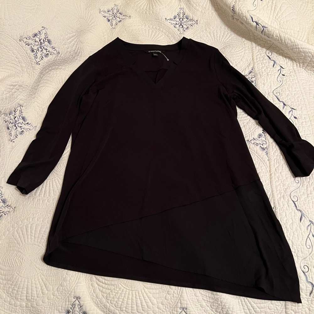 Hawthorn - Black asymmetrical hem blouse